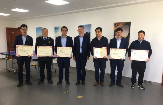 开云网页版登录入口-开云（中国）
团委举办“庆五一、迎五四”球类联谊比赛(图4)