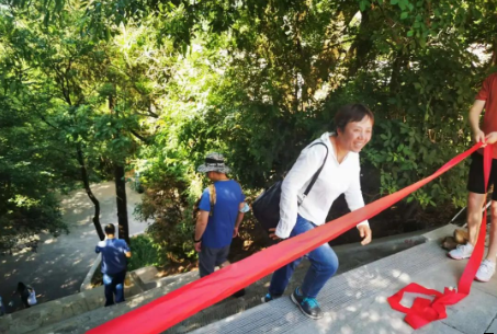 助力文旅市场 展示产投风采——开云网页版登录入口-开云（中国）
组织开展员工登山比赛活动(图7)